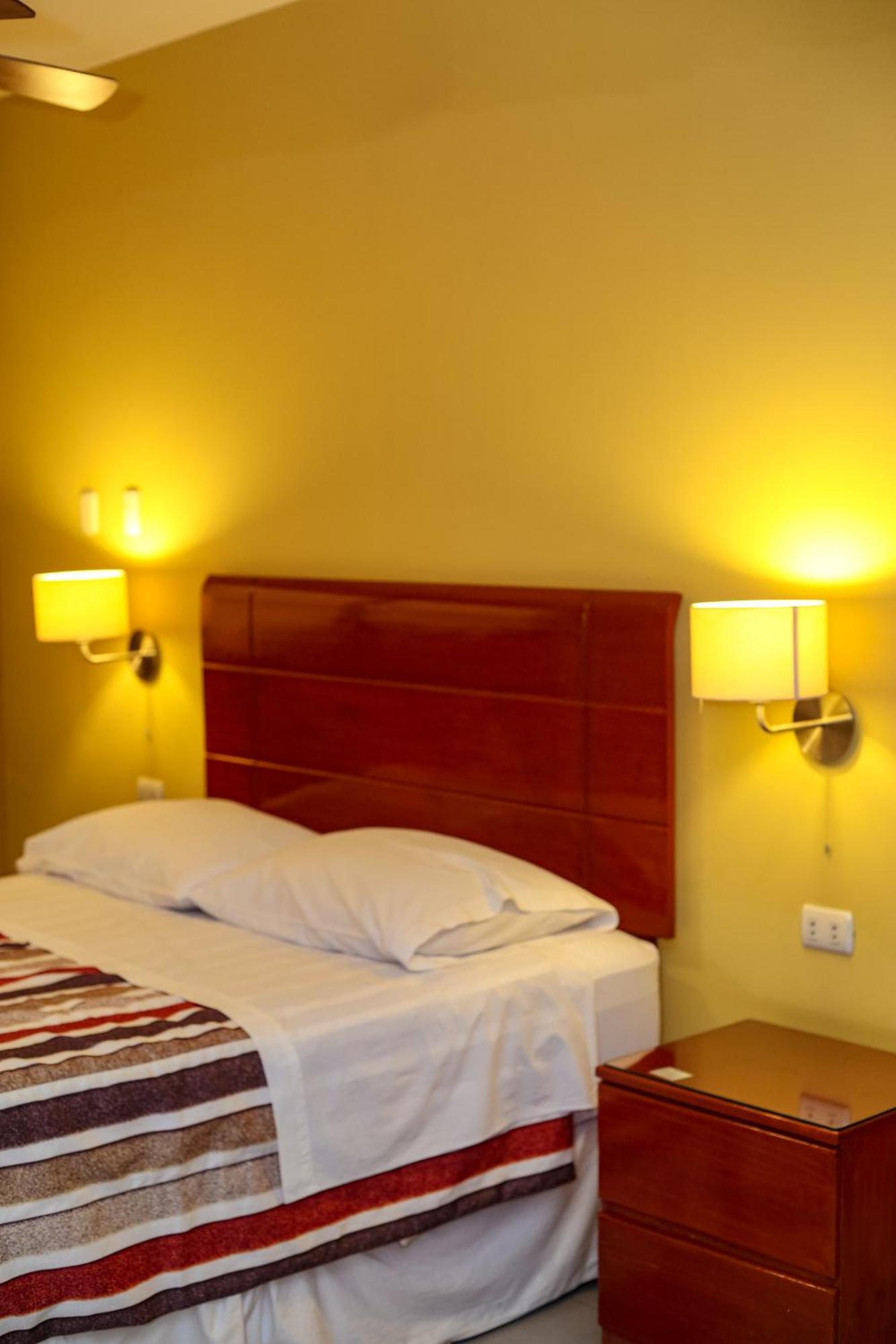 Apart Hotel El Canaveral Chincha Alta Dış mekan fotoğraf